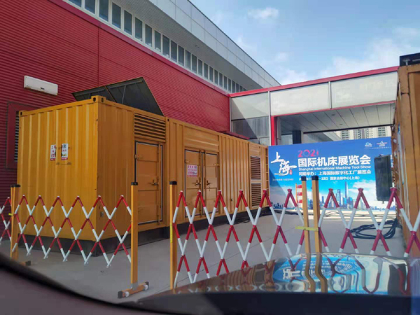 兴安发电车出租-发电机无电压或电压太低怎么办？