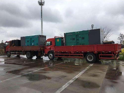 兴安涂抹密封胶后，需要等待多长时间才能安装水冷式机油散热器密封件？